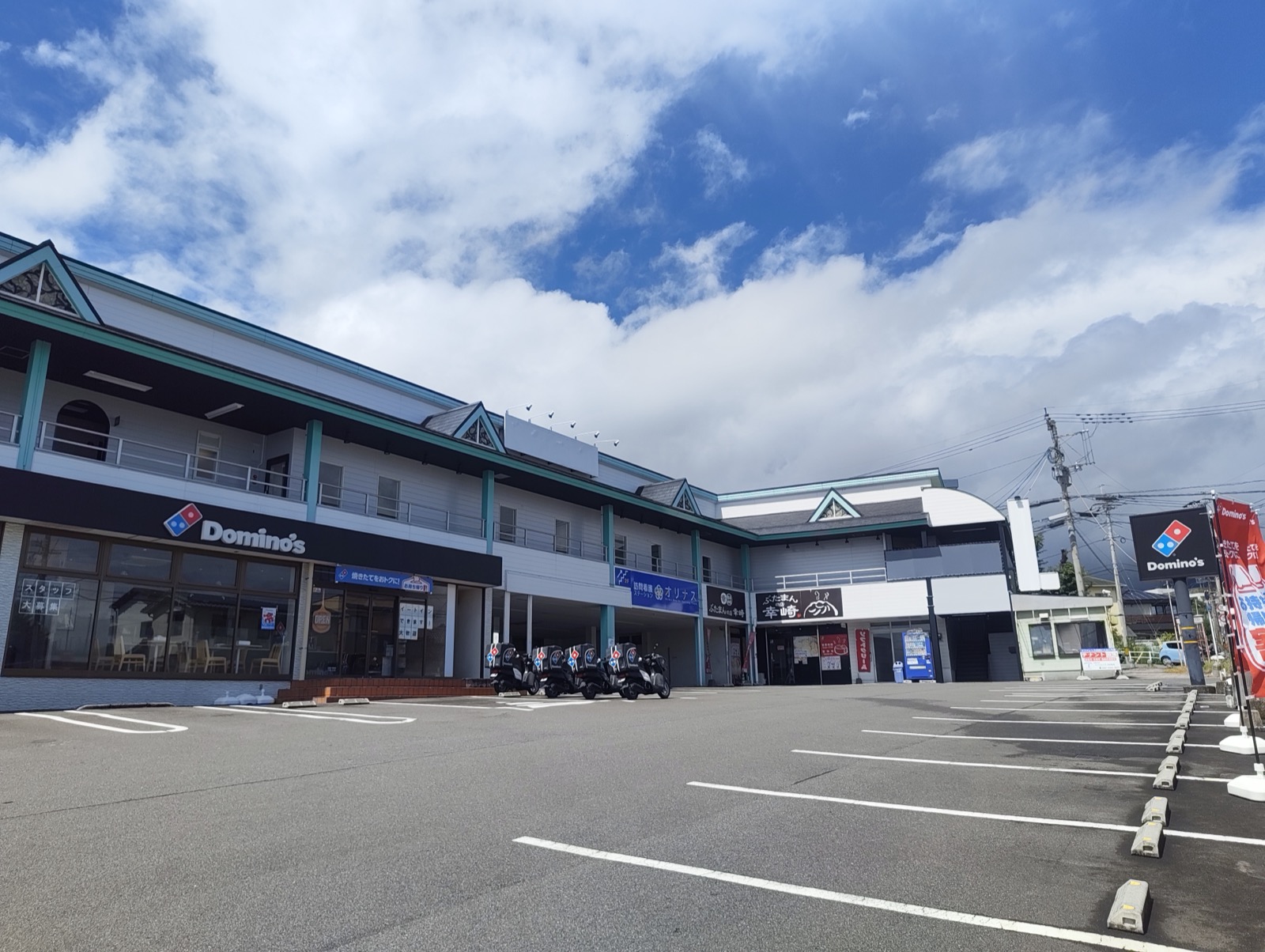 ファイエンス ラボが入る建物の外観